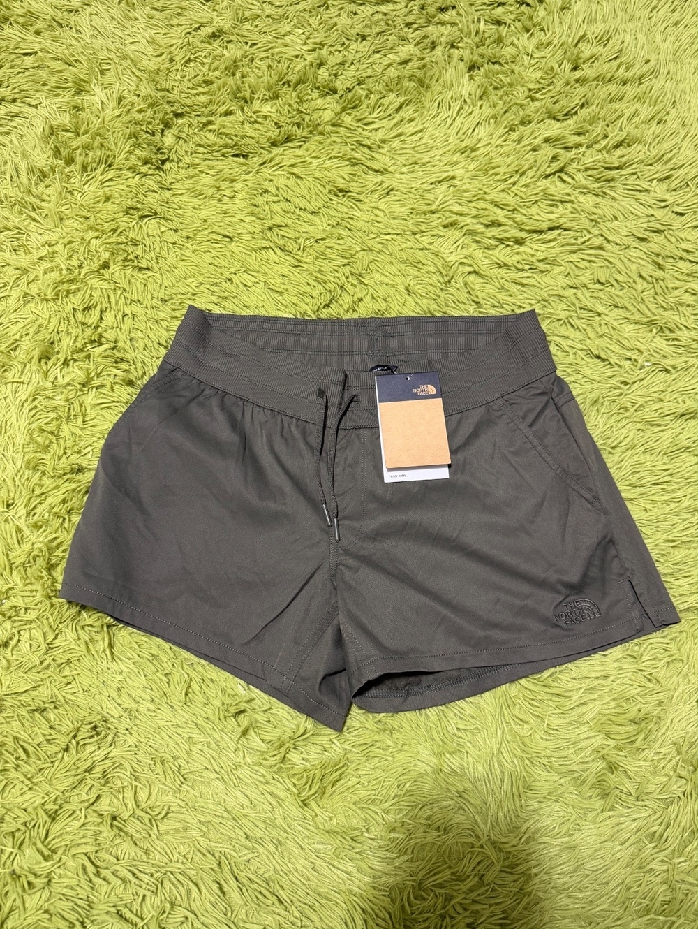 NWT The North Face Aphrodite Motion Shorts Women’s Size Medium Green